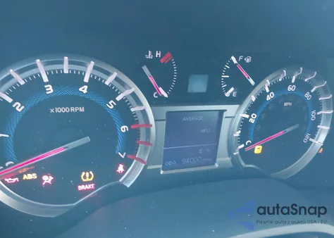 2019 Toyota 4Runner z USA, uszkodzony, nr VIN JTEBU5JR2K5663644